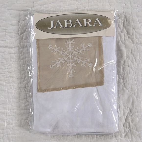 Jabara Other - NEW Jabara White Gold Silver Snowflake Tablecloth Cotton 65 x 102 Y2K Christmas